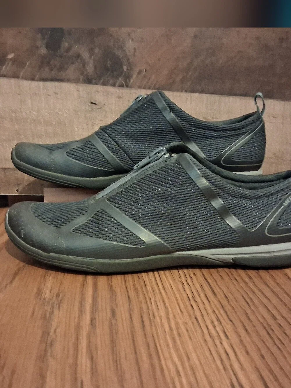 Merrell Women's Ceylon Black Zip Up Walking Shoes Sneakers Size 6